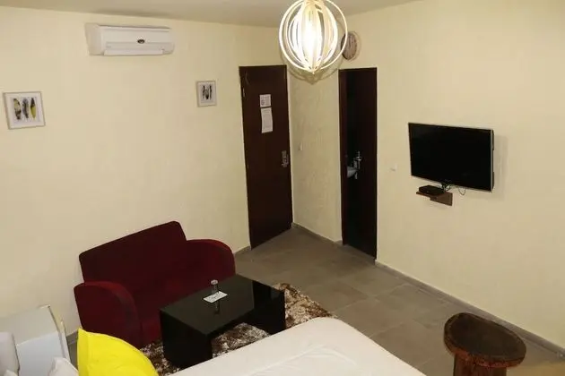 Deluxe Oda, Sigara İçilmez