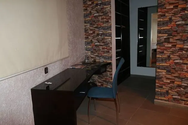 Deluxe Oda, Sigara İçilmez