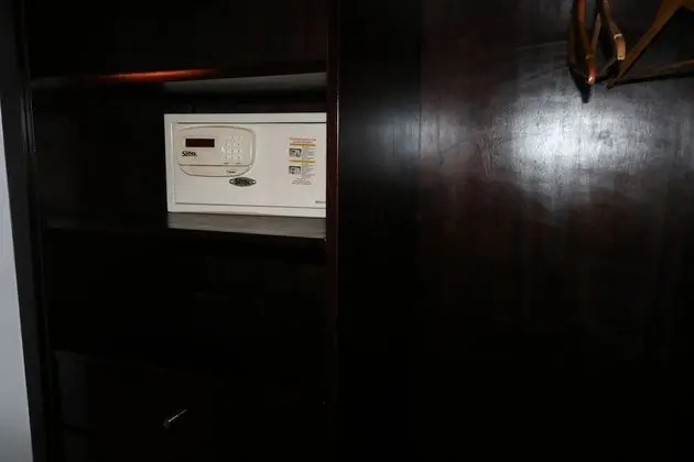 Deluxe Oda, Sigara İçilmez