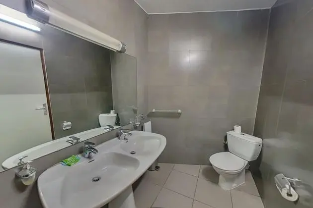 Deluxe Oda, Sigara İçilmez