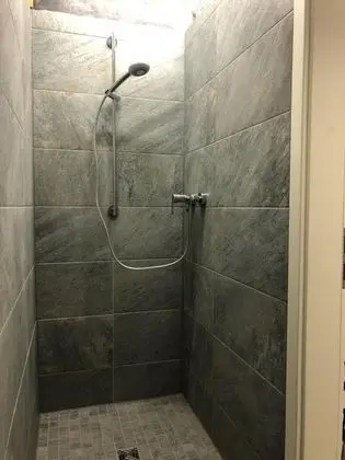 Family Dört Kişilik Oda, Ortak Banyo