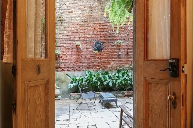 Deluxe Stüdyo, Birden Çok Yatak, Avlu Manzaralı