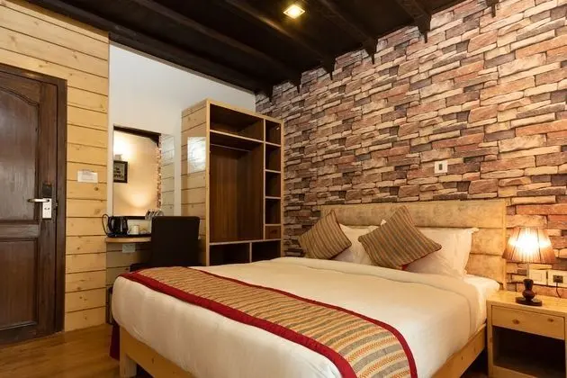Comfort Tek Büyük Yataklı Oda, Bahçe Manzaralı