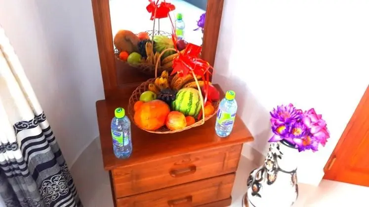 Deluxe Tek Büyük Yataklı Oda, 1 Çift Kişilik Yatak, Ortak Banyo, Bahçe Manzaralı