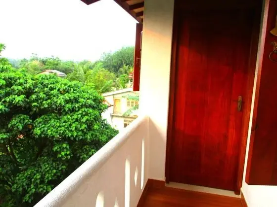 Deluxe Tek Büyük Yataklı Oda, 1 Çift Kişilik Yatak, Ortak Banyo, Bahçe Manzaralı