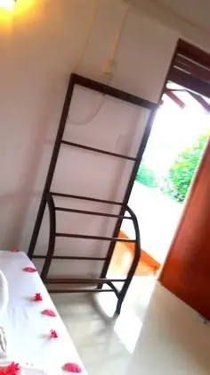 Deluxe Tek Büyük Yataklı Oda, 1 Çift Kişilik Yatak, Ortak Banyo, Bahçe Manzaralı
