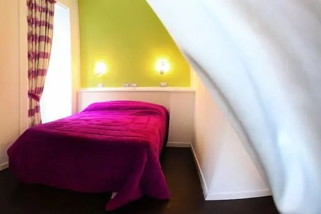 Comfort Büyük Yataklı Tek Kişilik Oda