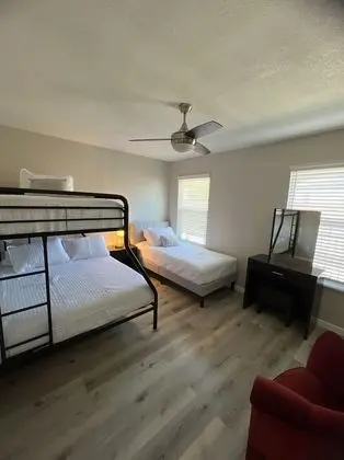 Ev (3 Bedrooms)