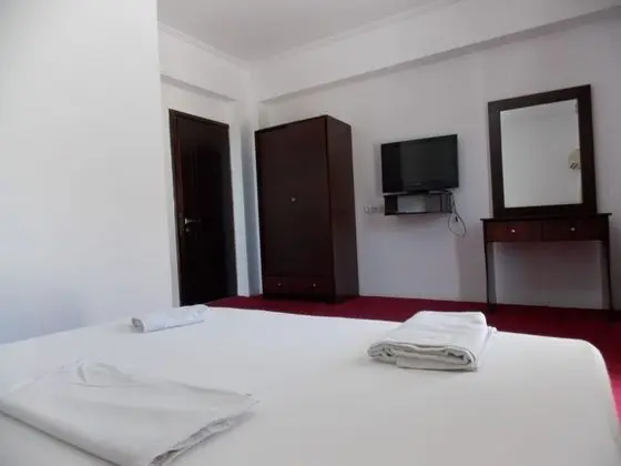 Tek Büyük Yataklı Oda