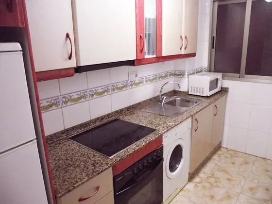 Apart Daire, 3 Yatak Odası, Balkon, Kısmi Deniz Manzaralı