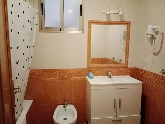 Apartamento, 1 habitación, planta baja (uso individual)