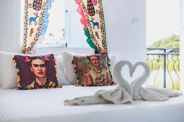 Design Oda, 1 En Büyük (King) Boy Yatak, Bahçe Manzaralı