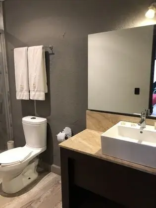 Tek Büyük Yataklı Oda, 2 Çift Kişilik Yatak