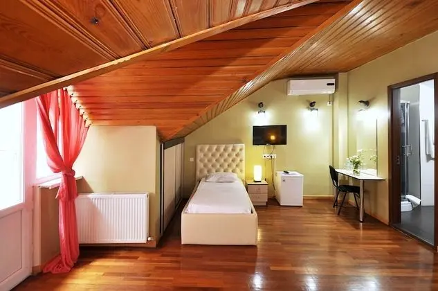 Family Üç Kişilik Oda (Attic)