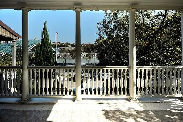 Superior Tek Büyük veya İki Ayrı Yataklı Oda, Balkon, Nehir Manzaralı