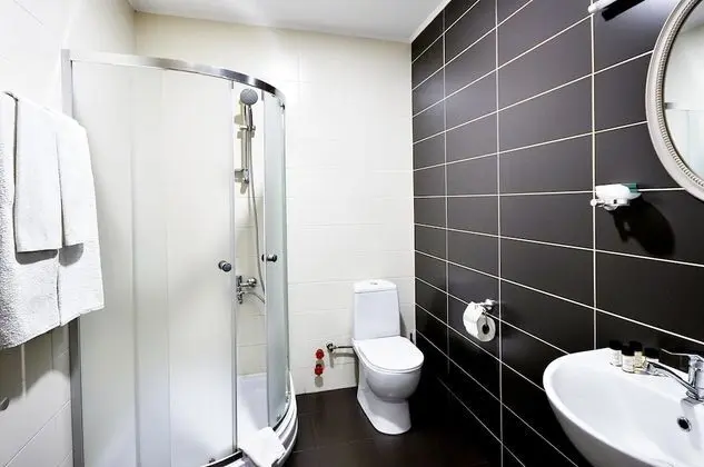 Superior Tek Büyük veya İki Ayrı Yataklı Oda, Balkon, Nehir Manzaralı