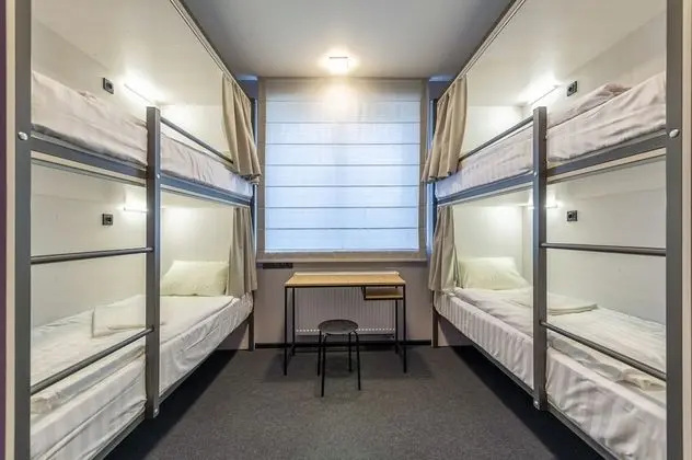 Dört Kişilik Oda, Ortak Banyo