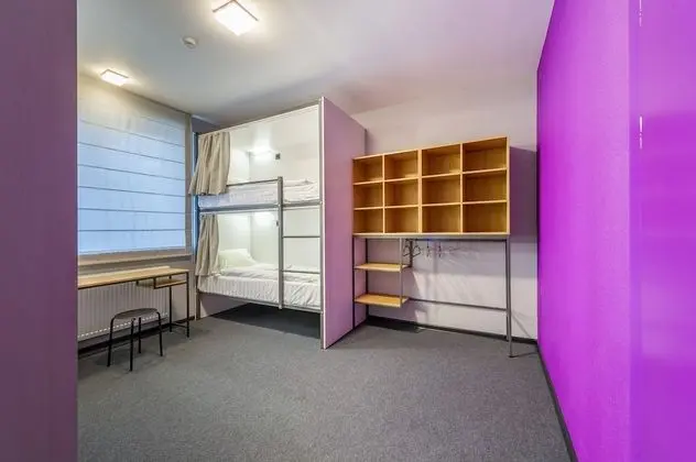 Dört Kişilik Oda, Ortak Banyo