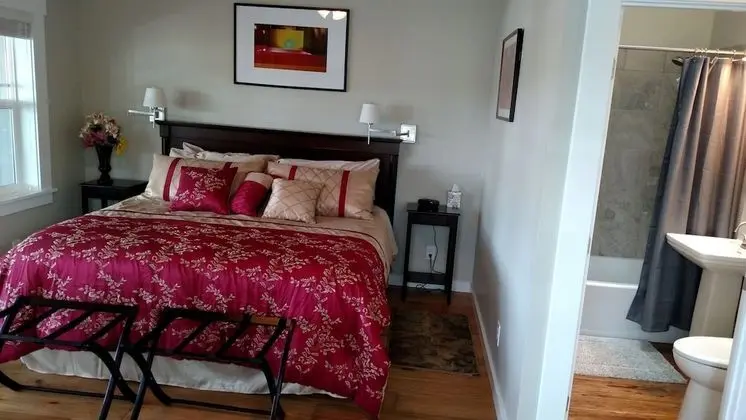 Deluxe Oda, 1 En Büyük (King) Boy Yatak, Balkon, Dağ Manzaralı (Can Connect to Evergreen Suite)