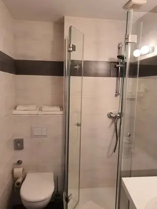 Grand Tek Büyük Yataklı Oda
