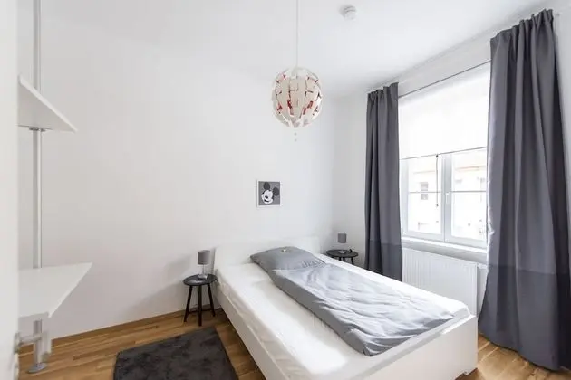 City Apart Daire, 1 Büyük (Queen) Boy Yatak ve Çekyat, Mutfak (Sophie)