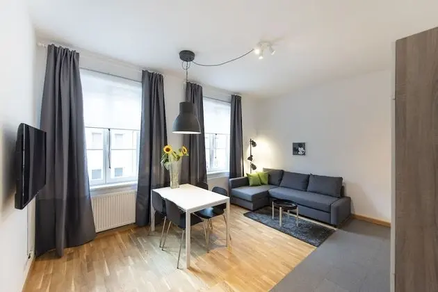 City Apart Daire, 1 Büyük (Queen) Boy Yatak ve Çekyat, Mutfak (Sophie)