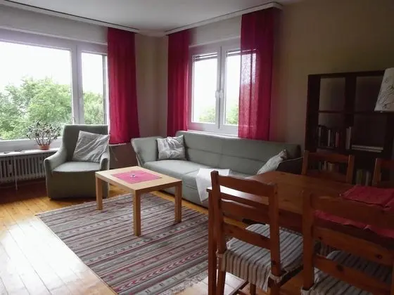 Apart Daire, Göl Manzaralı