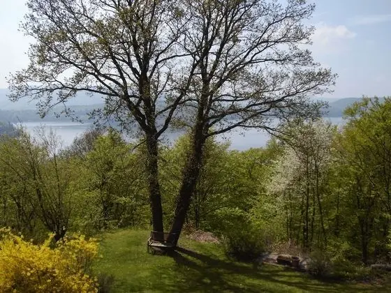 Apart Daire, Göl Manzaralı