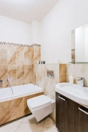 Apart Daire, 3 Yatak Odası (Starowislna 18 Street)