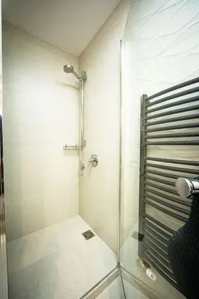 Exclusive Apart Daire, 1 Yatak Odası, Balkon, Şehir Manzaralı