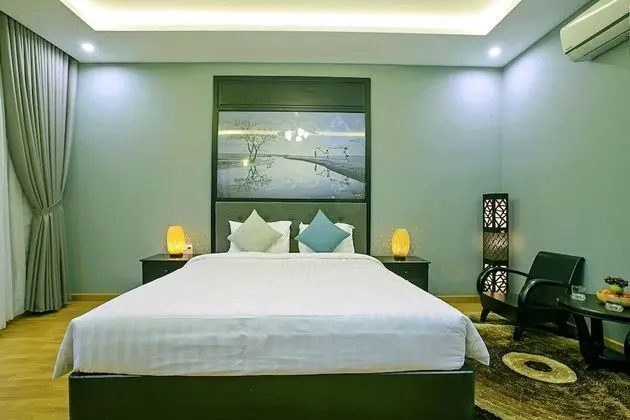 Deluxe Tek Büyük veya İki Ayrı Yataklı Oda, Havuz Manzaralı