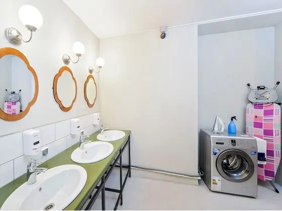 Ortak Ranzalı Oda, Sadece kadınlar için