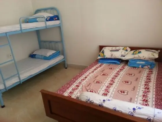Family Villa, Avlu