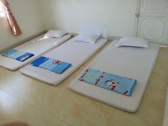 Family Villa, Avlu