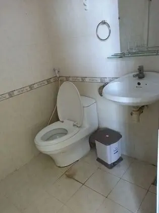 Family Villa, Avlu