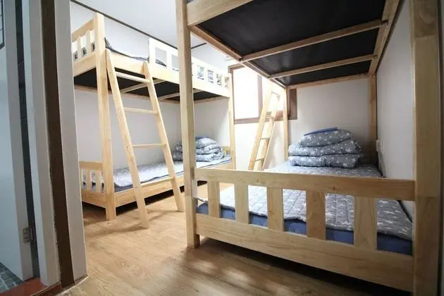 Ortak Ranzalı Oda, Sadece kadınlar için (4 Beds)