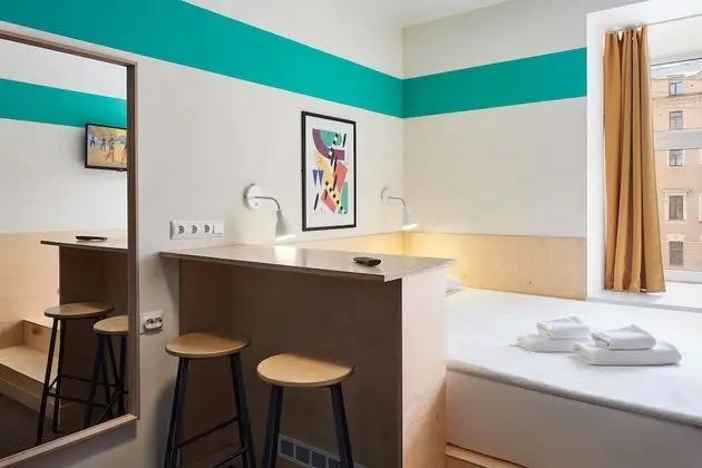 Basic Tek Büyük Yataklı Oda