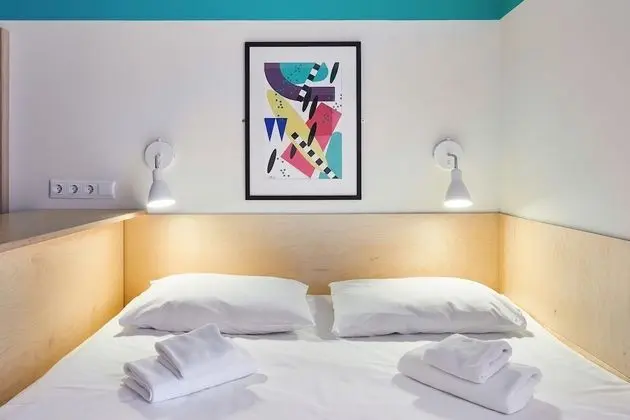 Basic Tek Büyük Yataklı Oda