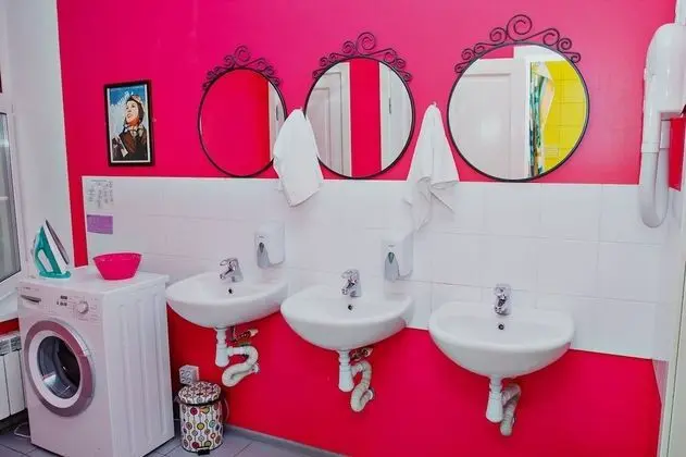 Standard Tek Büyük Yataklı Oda, Ortak Banyo