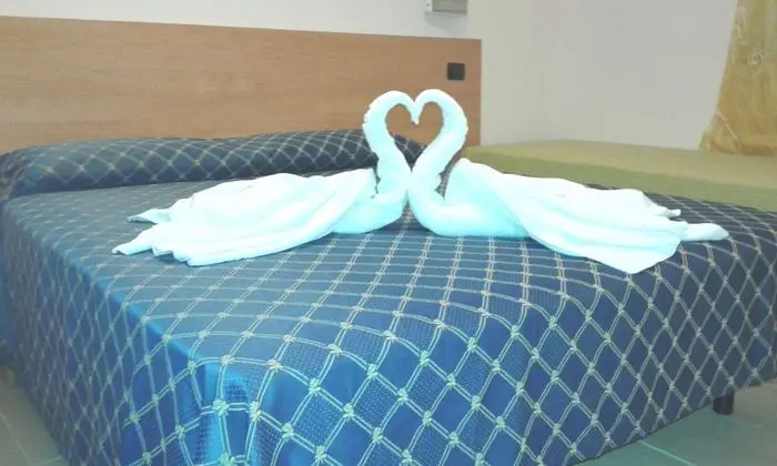 Economy Tek Büyük veya İki Ayrı Yataklı Oda