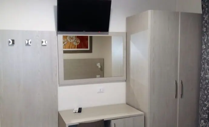 Economy Tek Büyük veya İki Ayrı Yataklı Oda