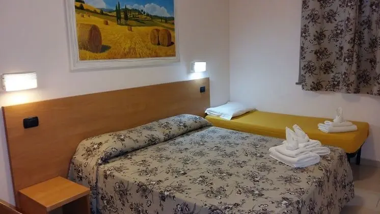 Standard Üç Kişilik Oda