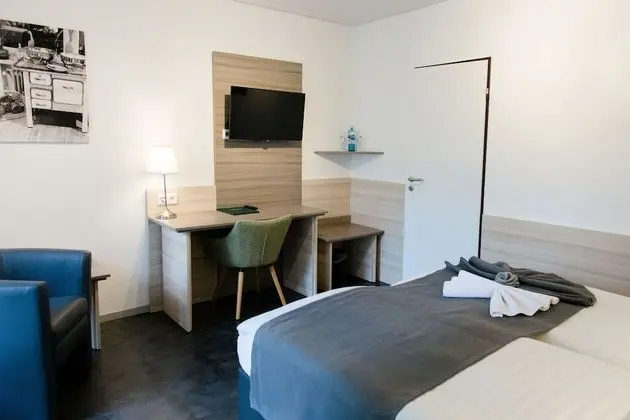 Comfort Tek Büyük Yataklı Oda