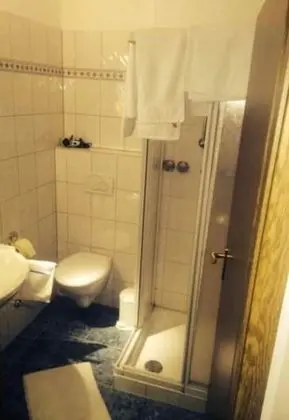 Basic Tek Büyük Yataklı Oda