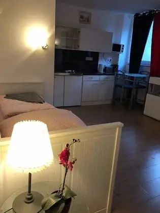 Stüdyo (1, incl. 30 EUR  Cleaning Fee)