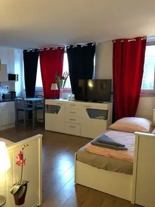 Stüdyo (1, incl. 30 EUR  Cleaning Fee)