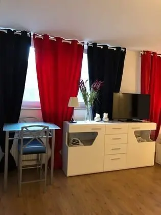 Stüdyo (1, incl. 30 EUR  Cleaning Fee)