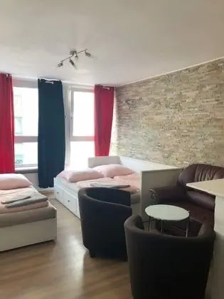 Stüdyo (2, incl. 30 EUR Cleaning Fee)