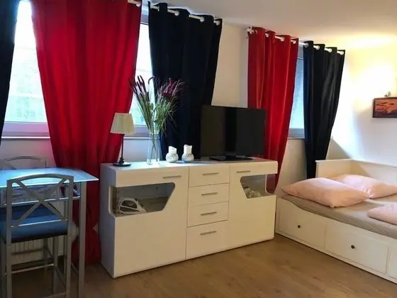 Stüdyo (2, incl. 30 EUR Cleaning Fee)
