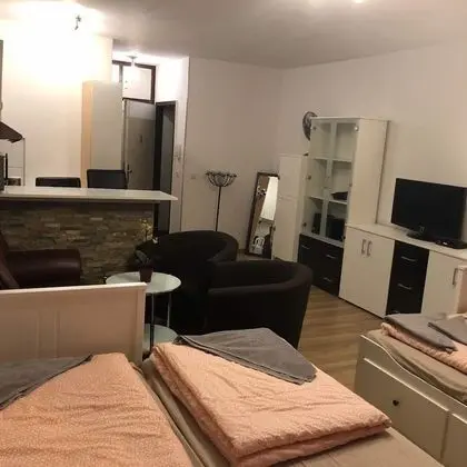 Stüdyo (2, incl. 30 EUR Cleaning Fee)